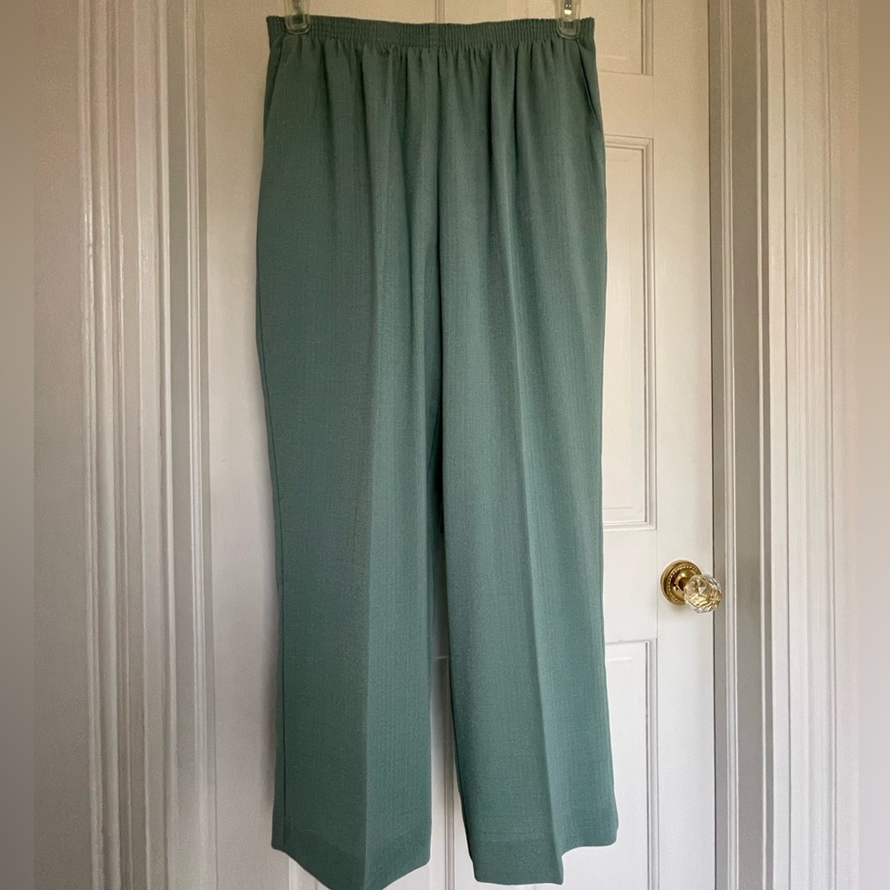Lovely sage, green, Alfred Dunner trousers size 14